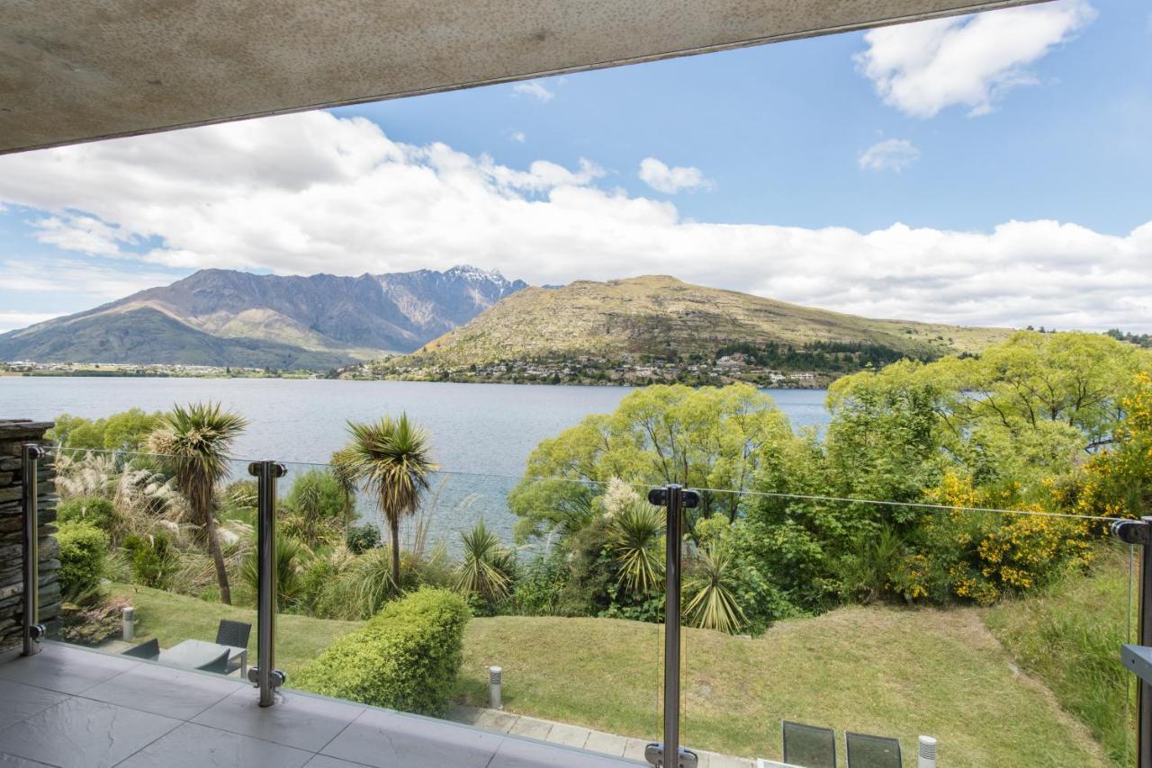 Lakeside Luxury With Spa Queenstown Exterior photo